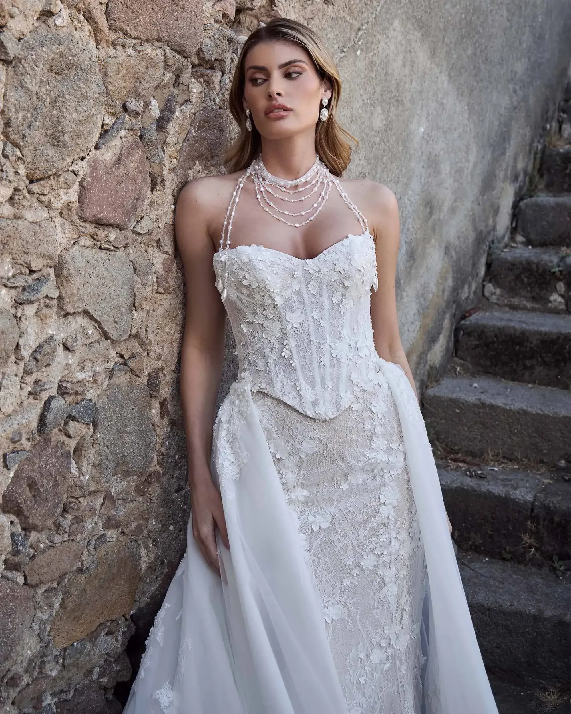 Styling the Modern Bride: How to Elevate Your Wedding Day Look Image