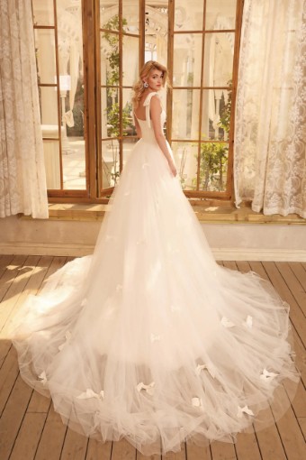 Chic Nostalgia Brie #8 thumbnail