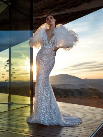 Pronovias Diamond #0 thumbnail