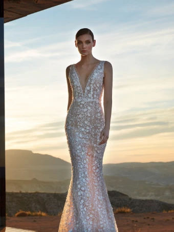Pronovias Diamond #1 thumbnail