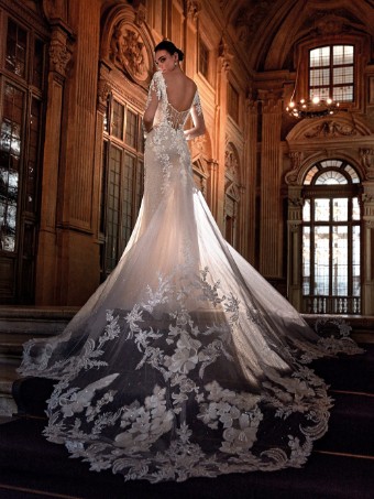 Pronovias Eirian #2 thumbnail