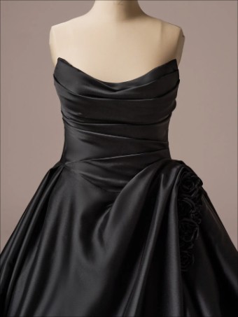Maggie Sottero Antoinette #11 thumbnail
