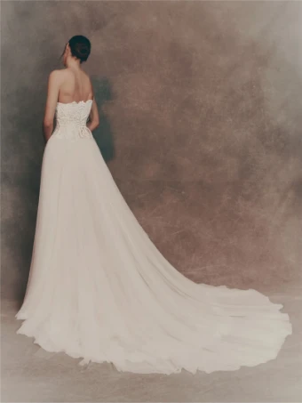 Atelier Pronovias Lacila #2 thumbnail